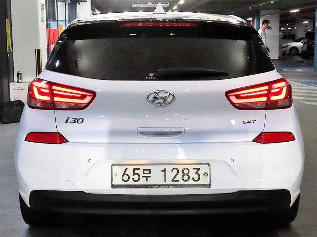 HYUNDAI i30 - Vista 5