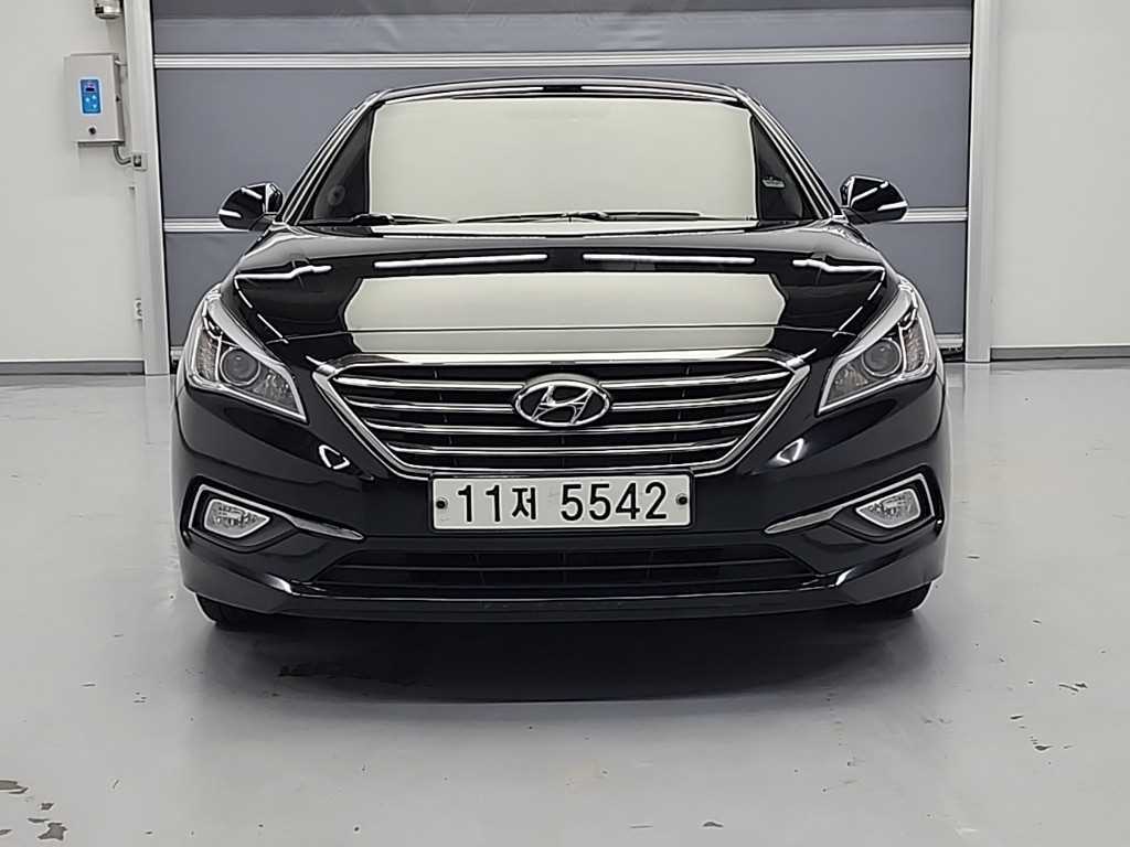 HYUNDAI Sonata - Vista 2
