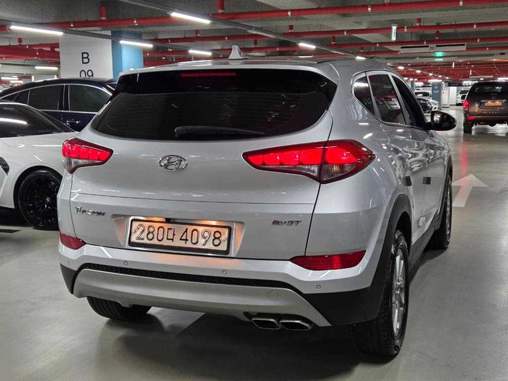 HYUNDAI Tucson - Vista 4