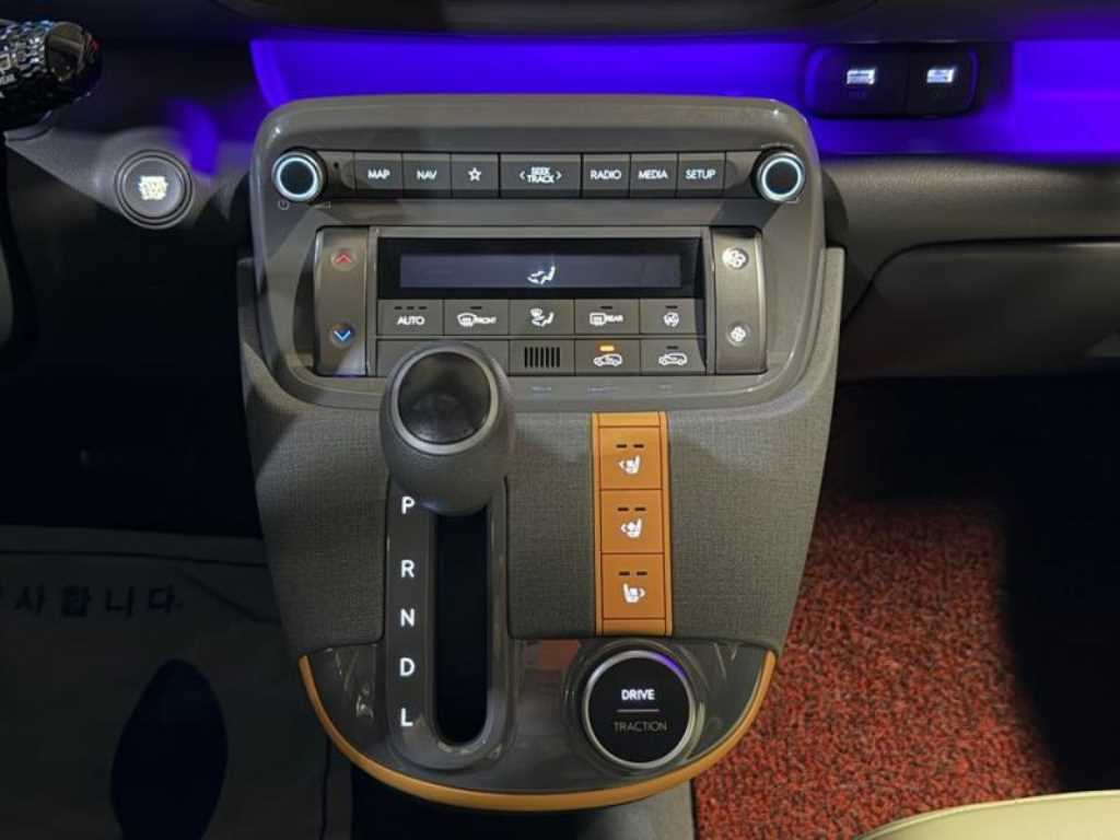 HYUNDAI Casper - Vista 11