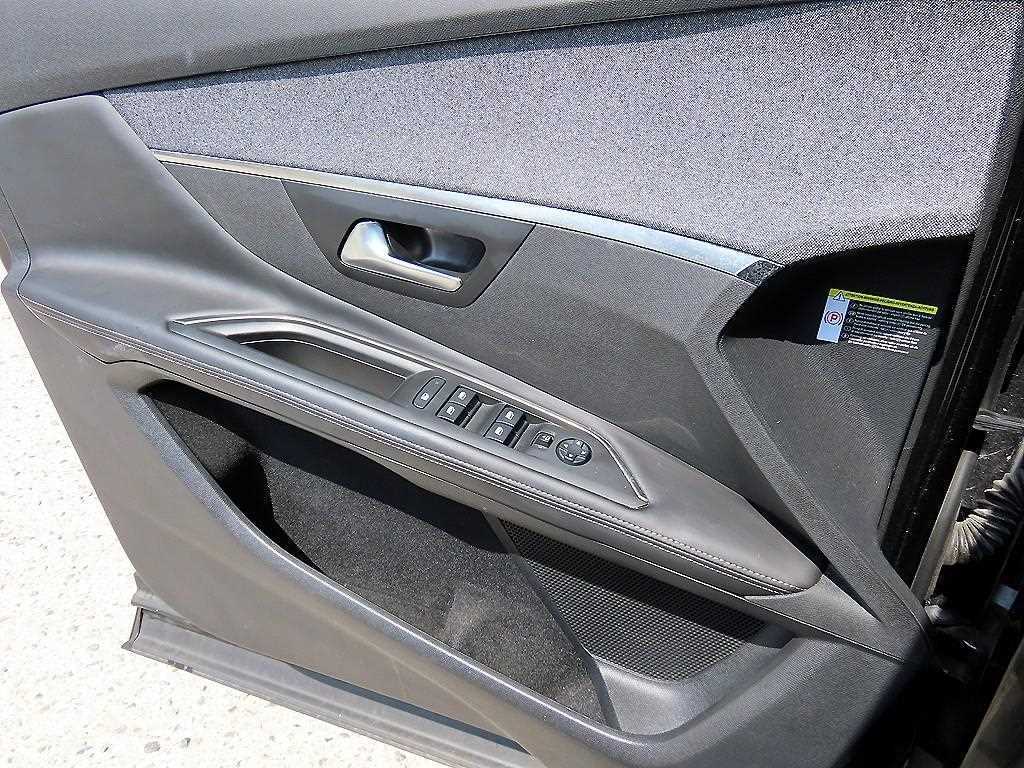 Peugeot 3008 - Vista 11