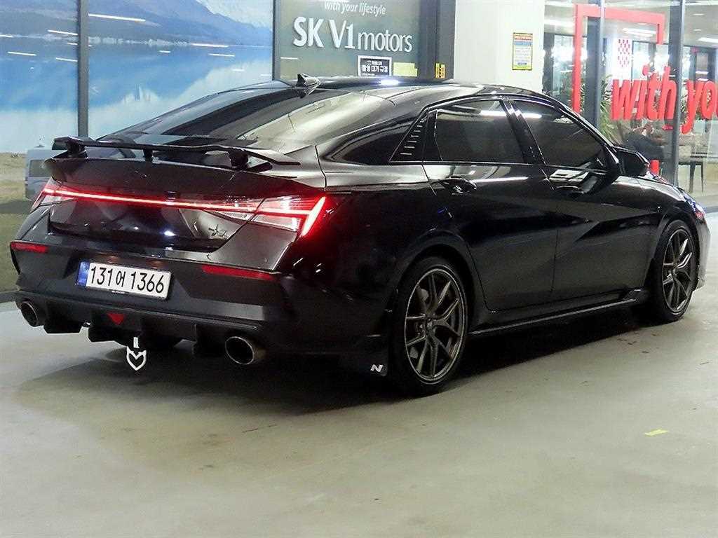 HYUNDAI Avante - Vista 4