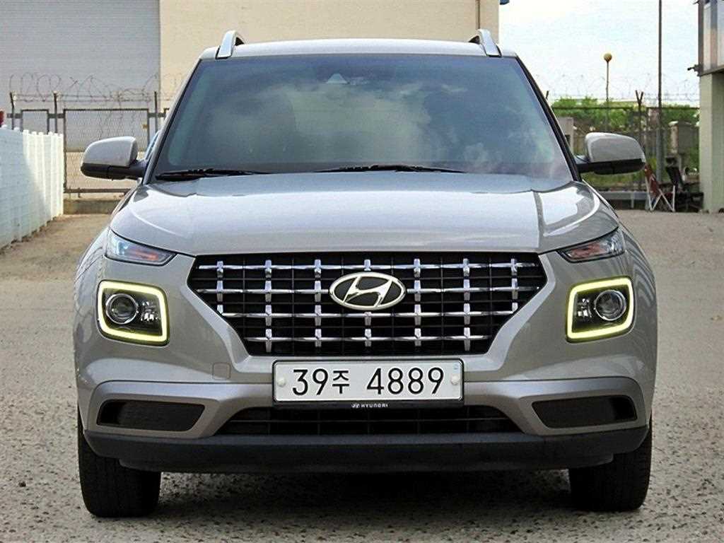 HYUNDAI Venue 2020 Gris - Importación desde Corea - HF Imports Iquique - Foto 1