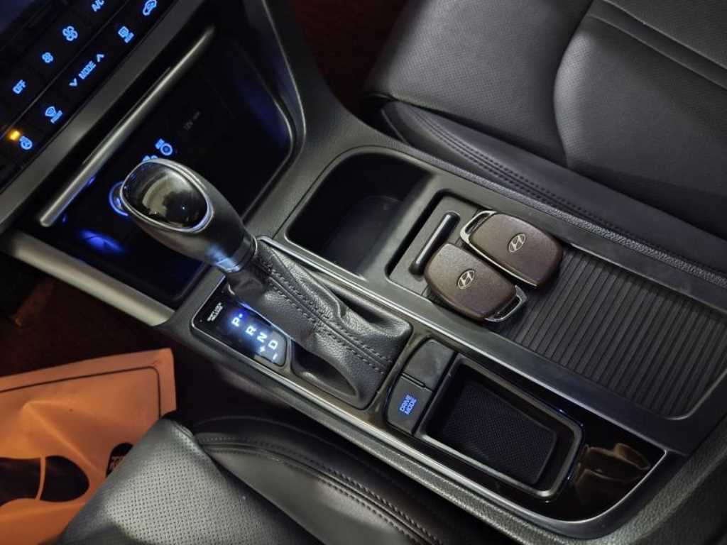 HYUNDAI Sonata - Vista 11