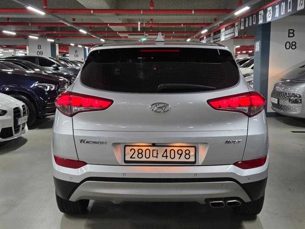 HYUNDAI Tucson - Vista 5