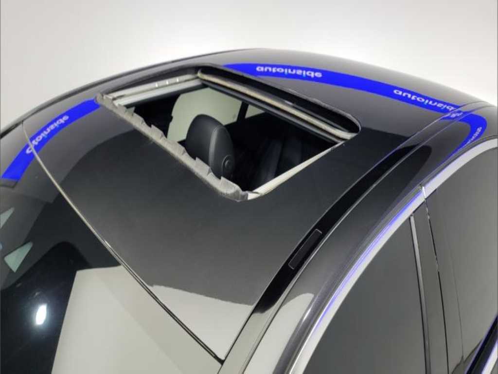 Mercedes Benz E class - Vista 7