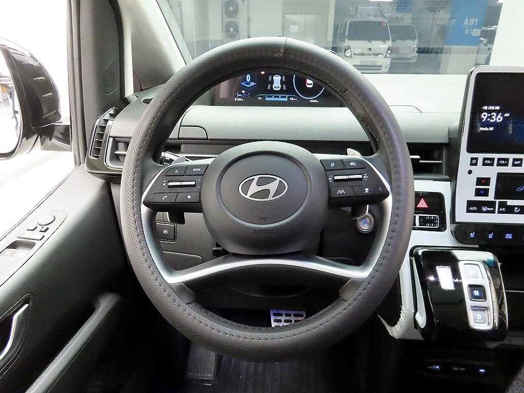 HYUNDAI Staria - Vista 7
