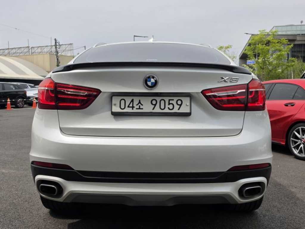 BMW X6 - Vista 3