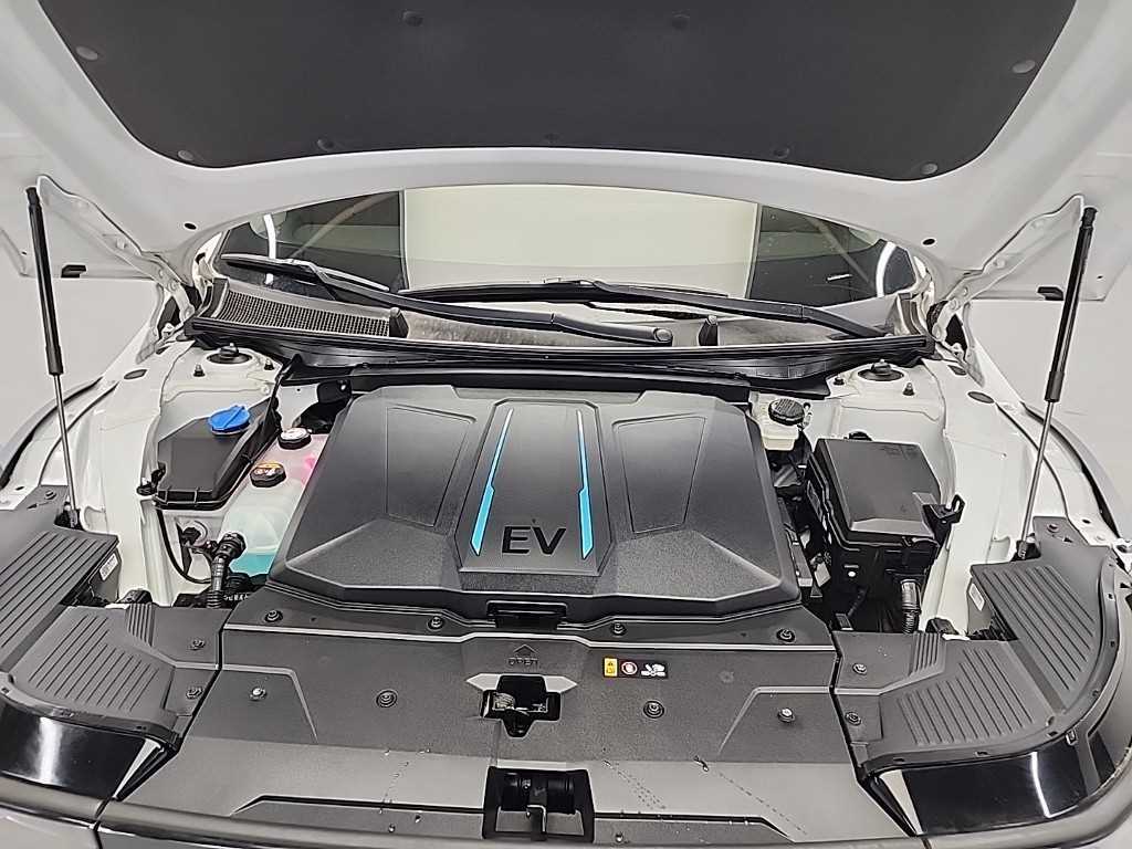 HYUNDAI Ioniq 5 - Vista 5