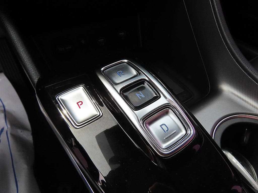 HYUNDAI Sonata - Vista 11
