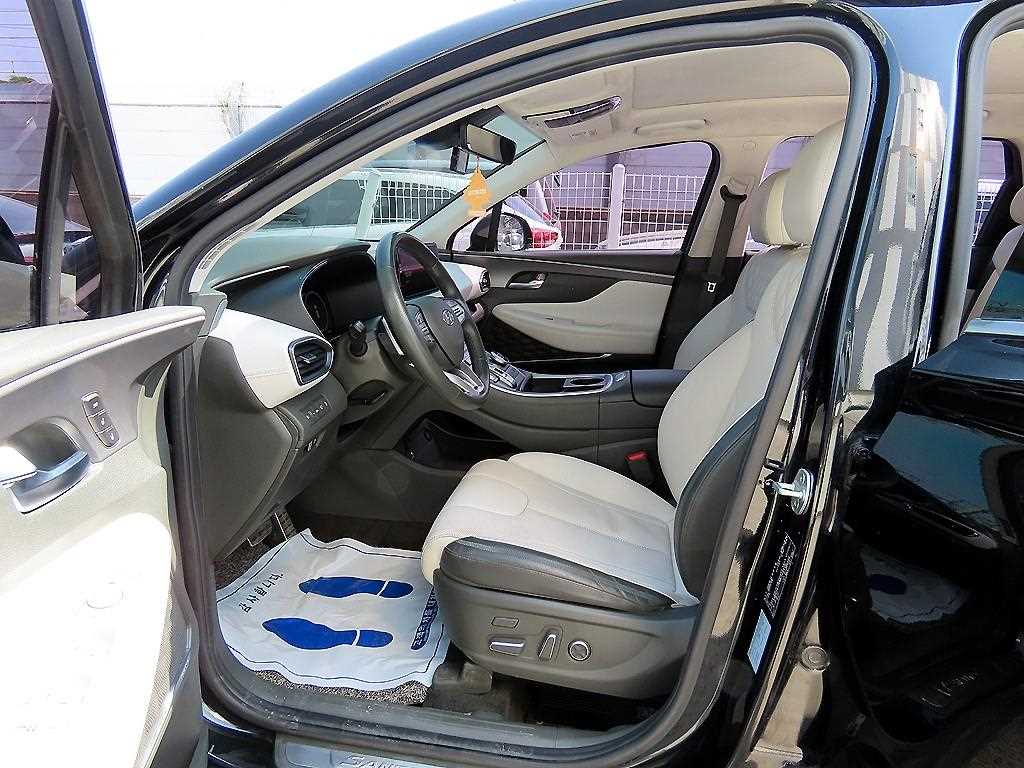 HYUNDAI Santa Fe - Vista 5