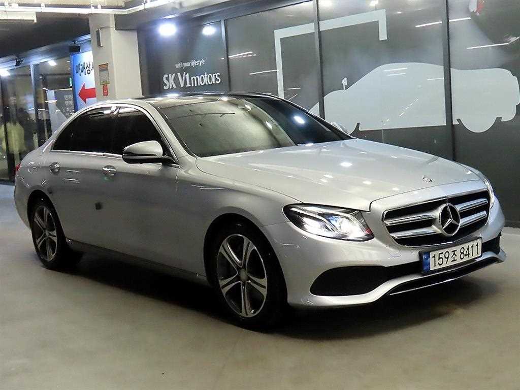 Mercedes Benz E class 2017 Plateado - Importación desde Corea - HF Imports Iquique - Foto 1