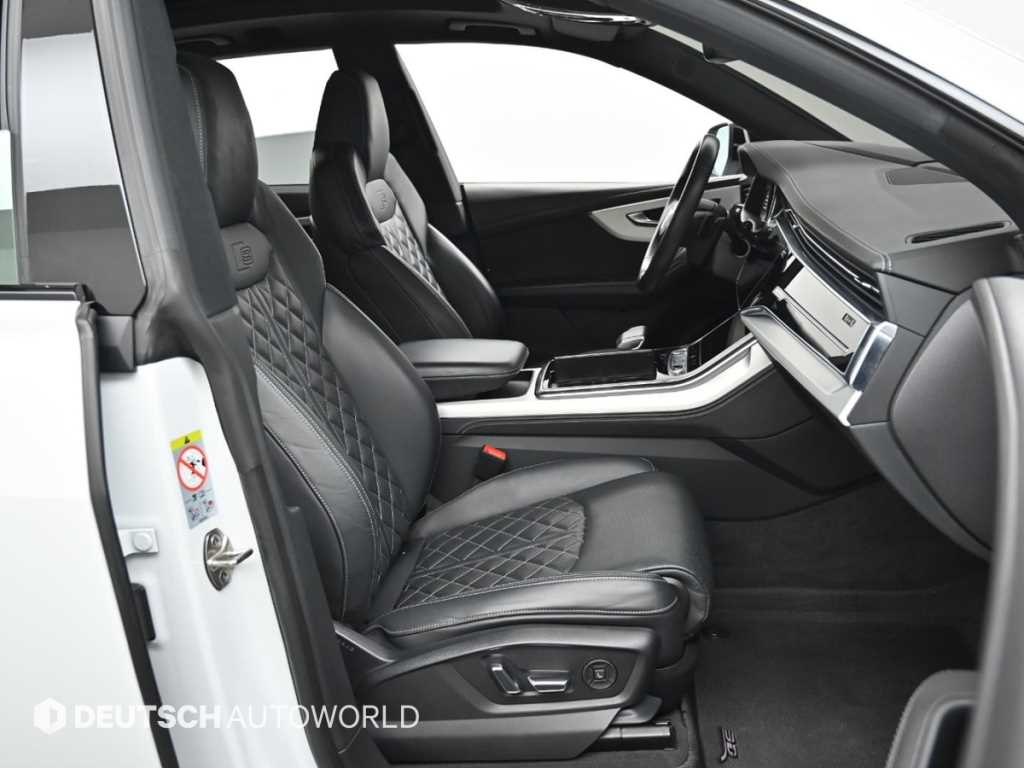 Audi Q8 - Vista 10