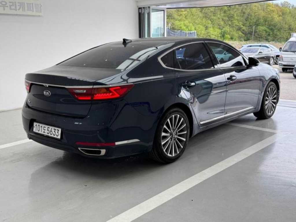 KIA K7 - Vista 4