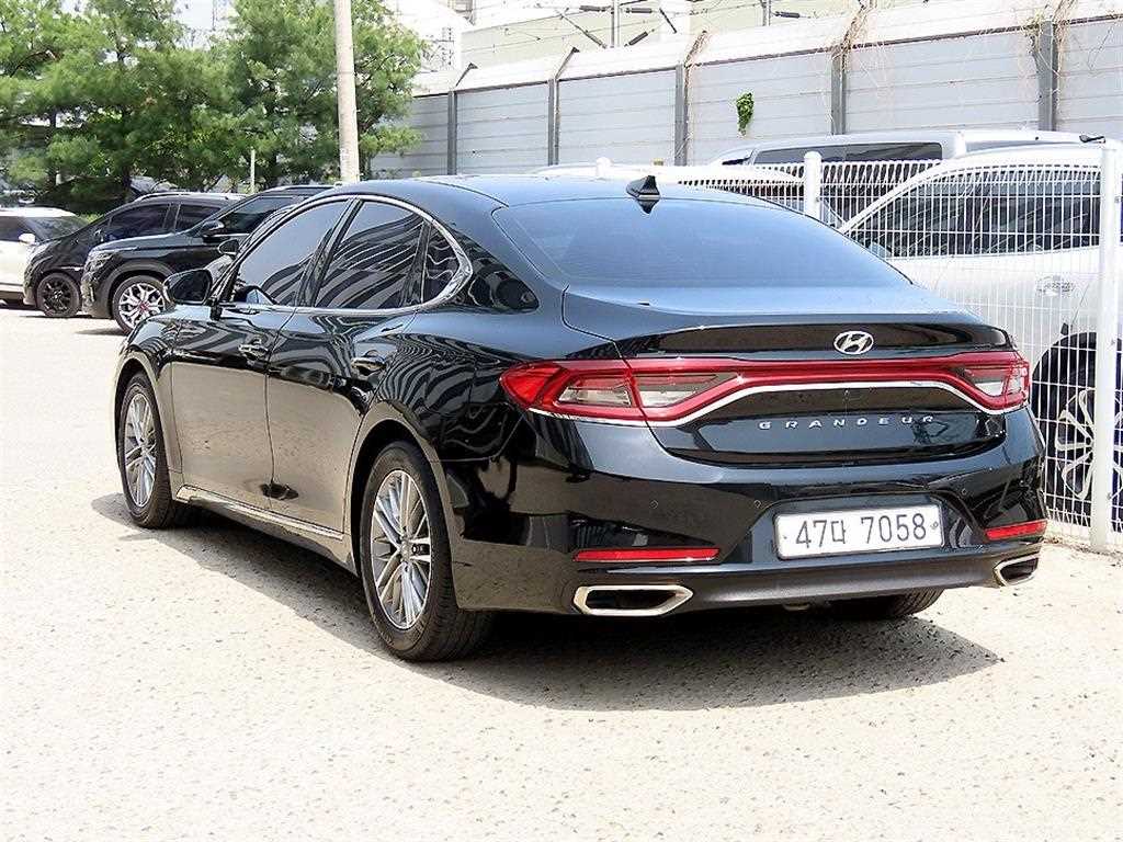 HYUNDAI Grandeur - Vista 3