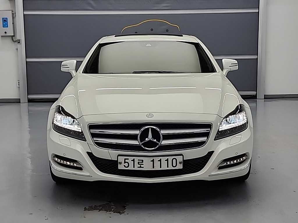 Mercedes Benz CLS Class - Vista 2
