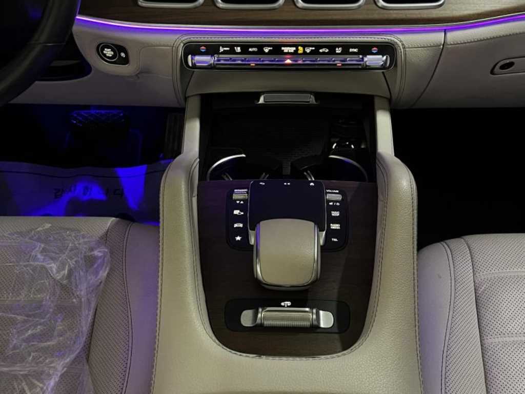 Mercedes Benz GLE Class - Vista 11