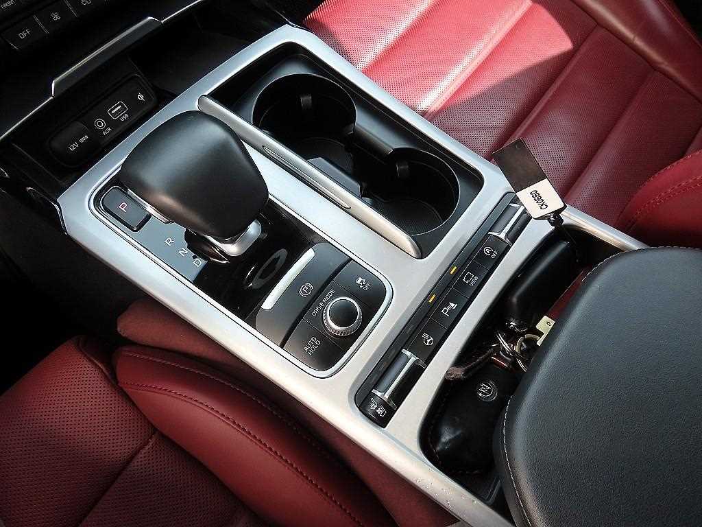 KIA Stinger - Vista 11