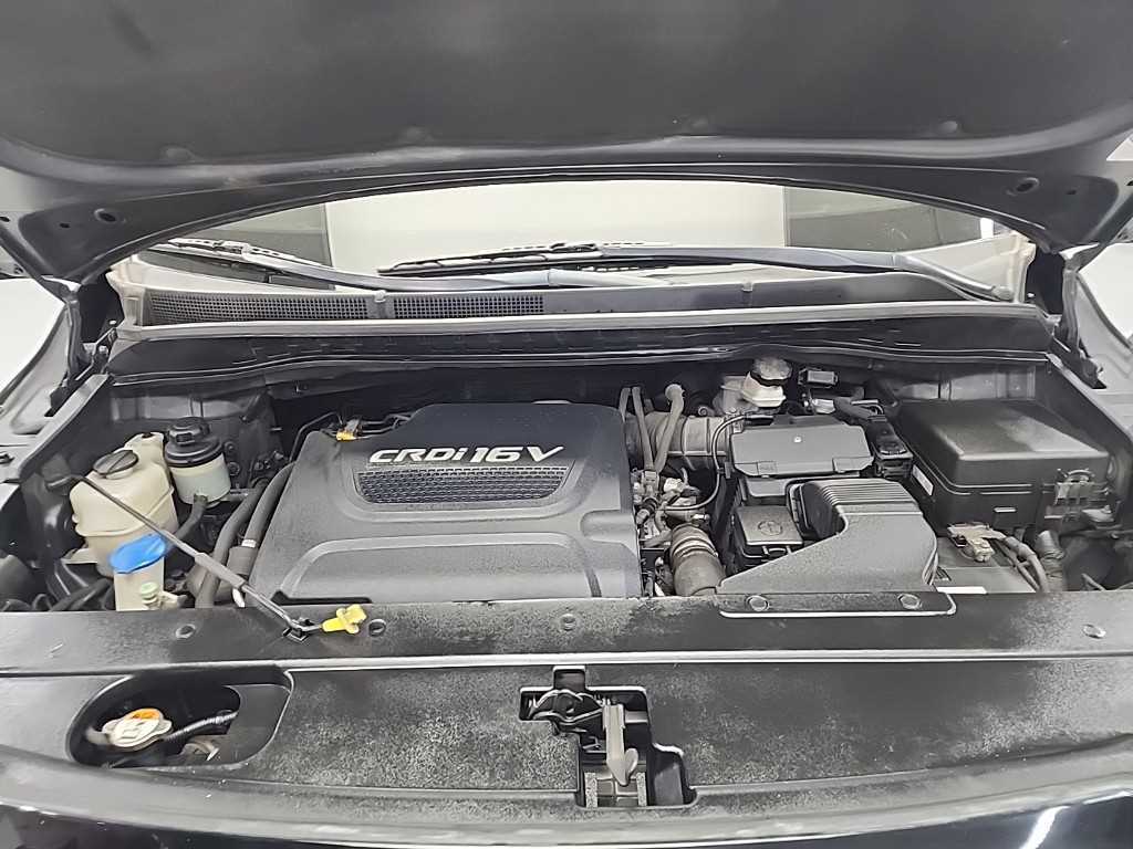 KIA Carnival - Vista 5