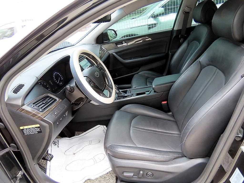 HYUNDAI Sonata - Vista 5