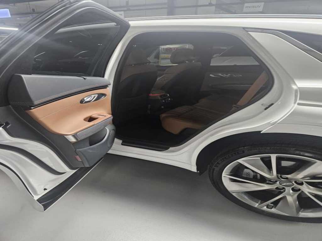 Genesis GV70 2024 Blanco - Importación desde Corea - HF Imports Iquique - Foto 20