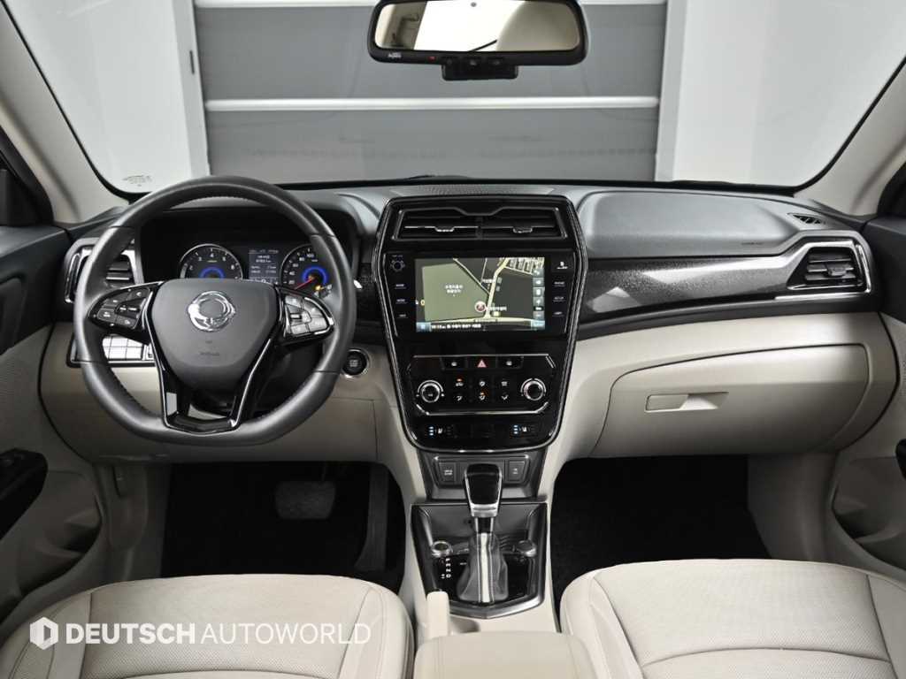 Ssangyong Tivoli - Vista 7