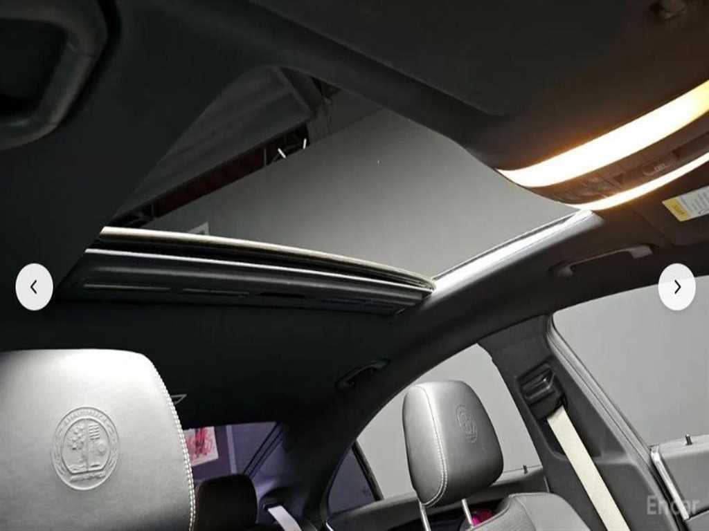 Mercedes Benz CLS Class - Vista 11