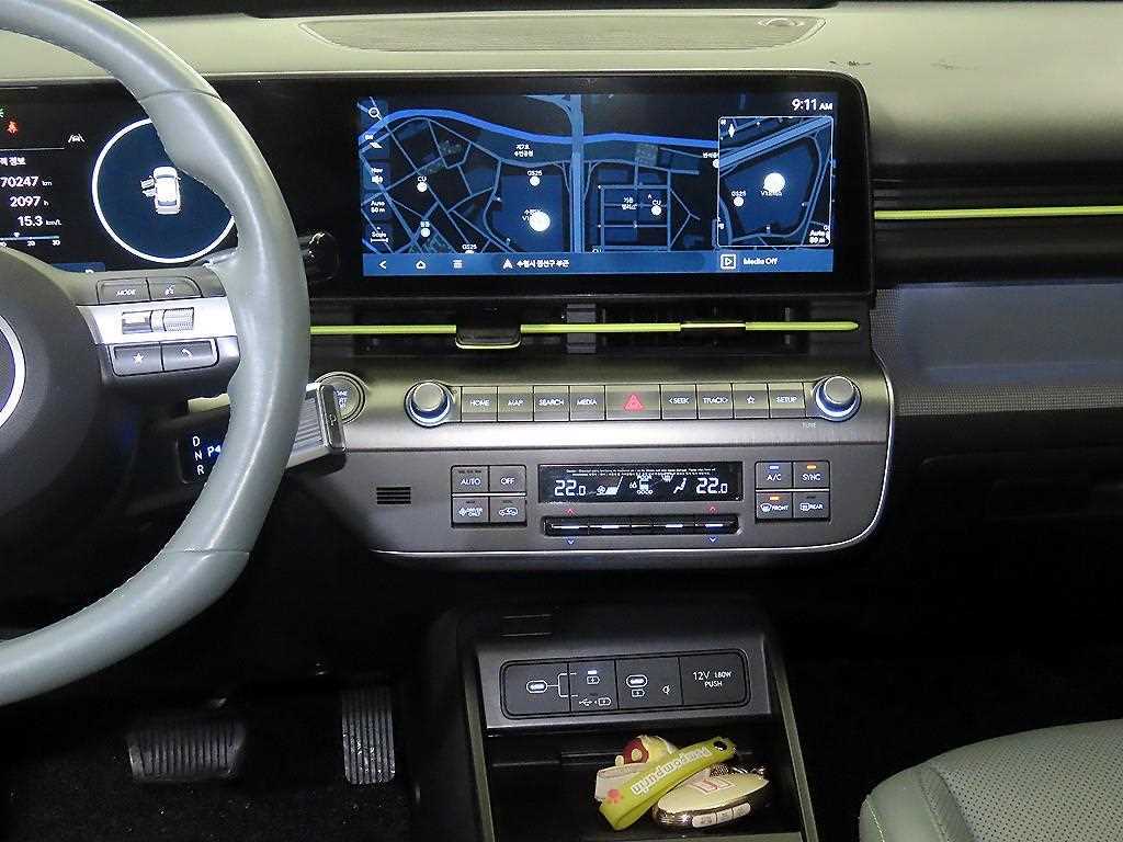 HYUNDAI Kona - Vista 11