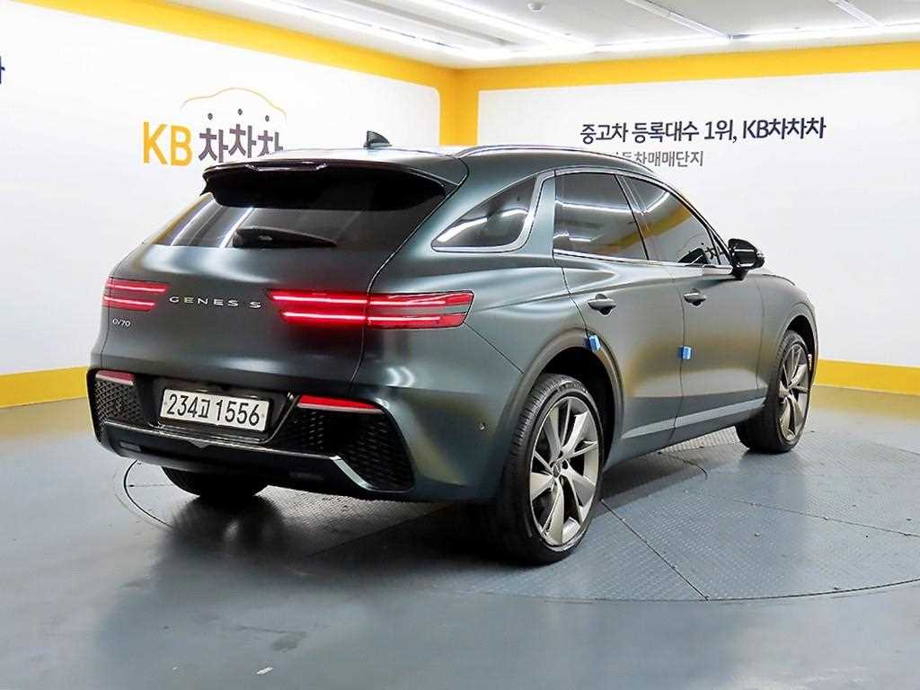 Genesis GV70 - Vista 4