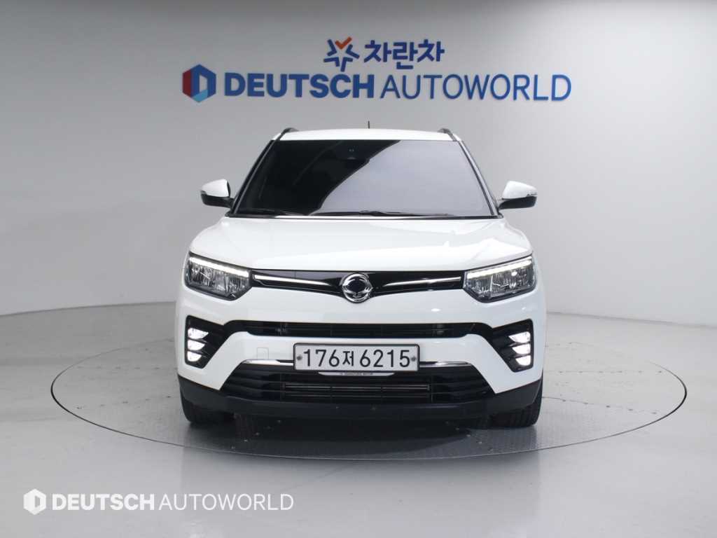 Ssangyong Tivoli 2020 Blanco - Importación desde Corea - HF Imports Iquique - Foto 1