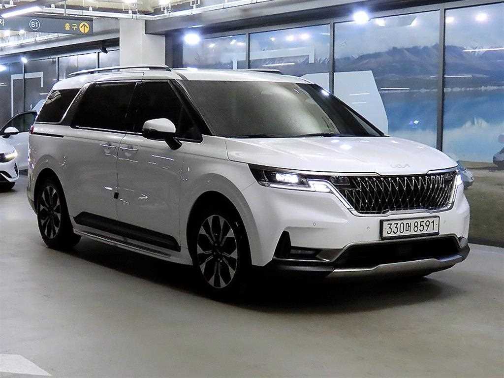KIA Carnival 2023 Blanco - Importación desde Corea - HF Imports Iquique - Foto 1