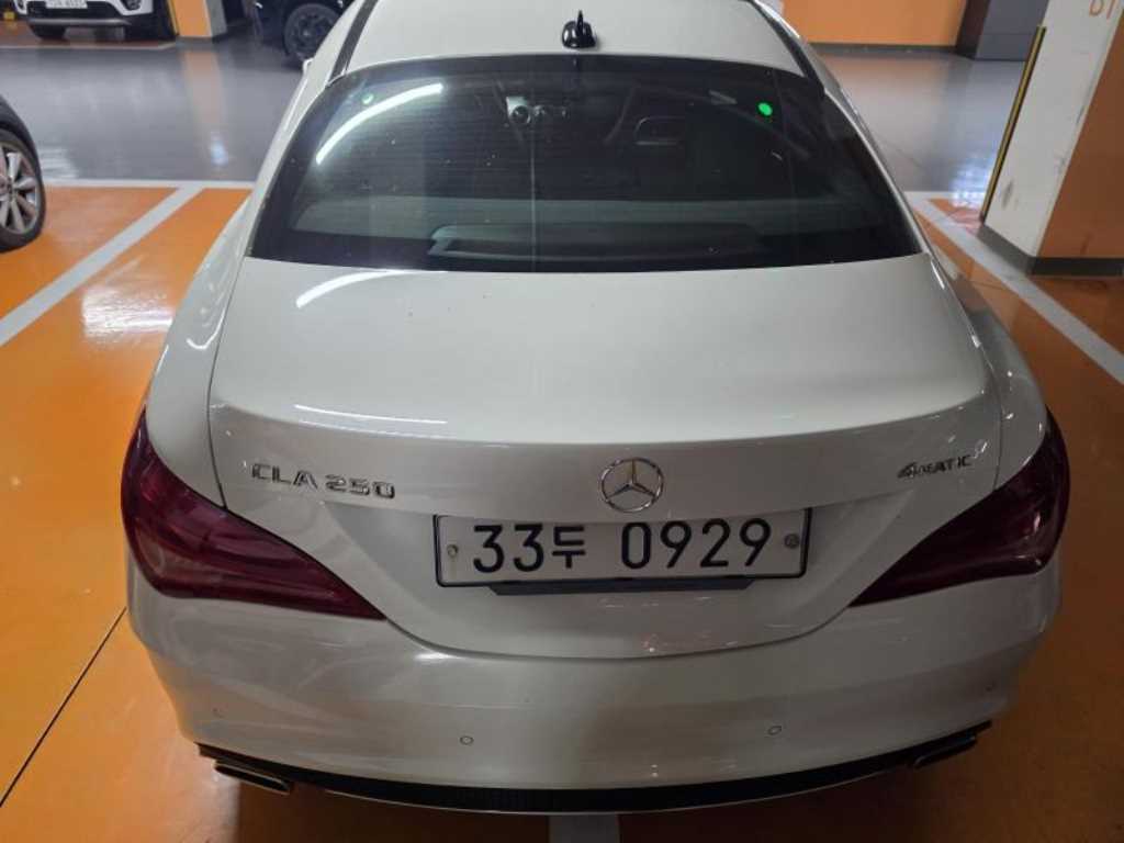 Mercedes Benz CLA Class - Vista 4