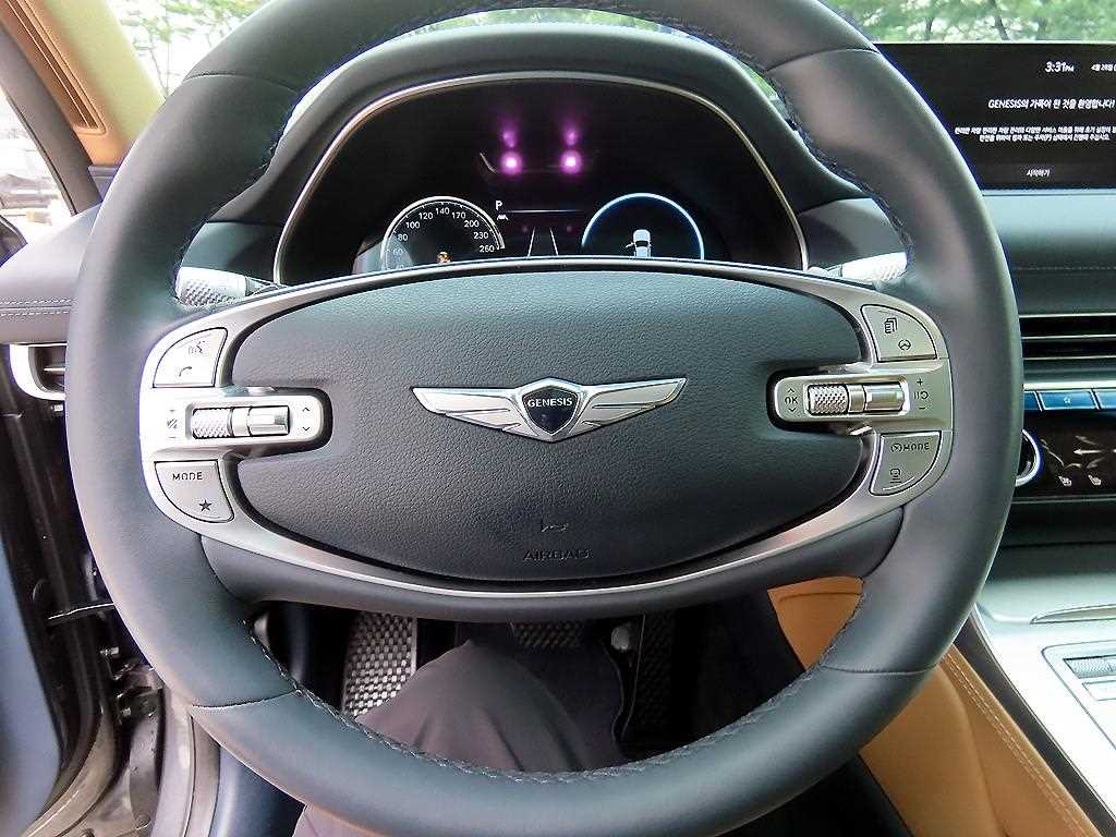 Genesis GV80 - Vista 8
