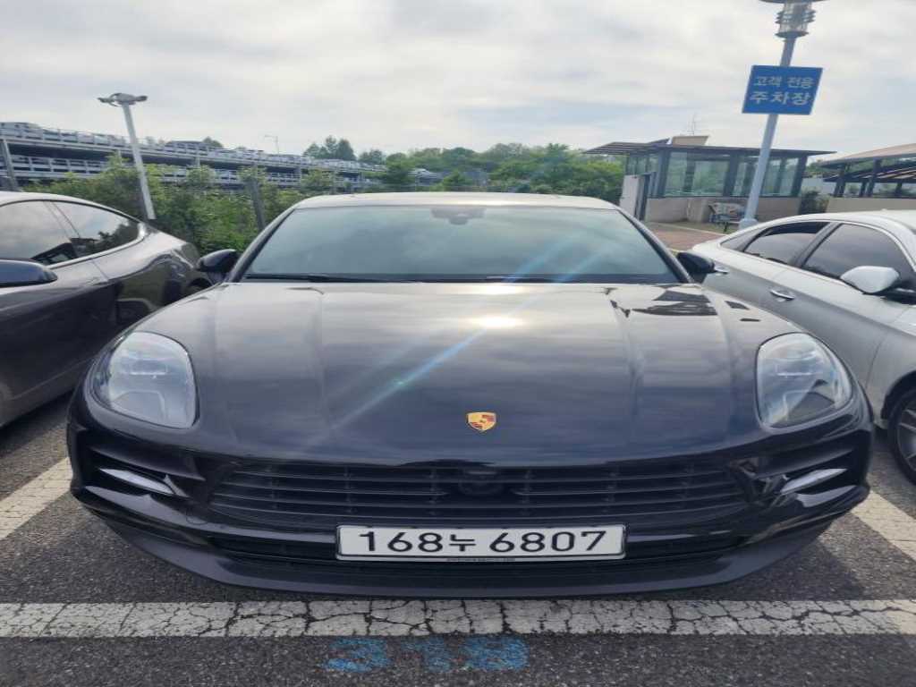 Porsche Macan 2019 Negro - Importación desde Corea - HF Imports Iquique - Foto 1