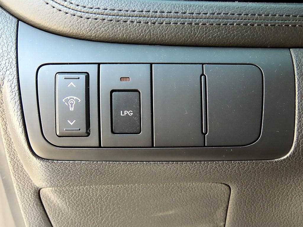 KIA K5 - Vista 12