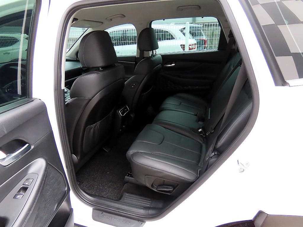 HYUNDAI Santa Fe - Vista 6