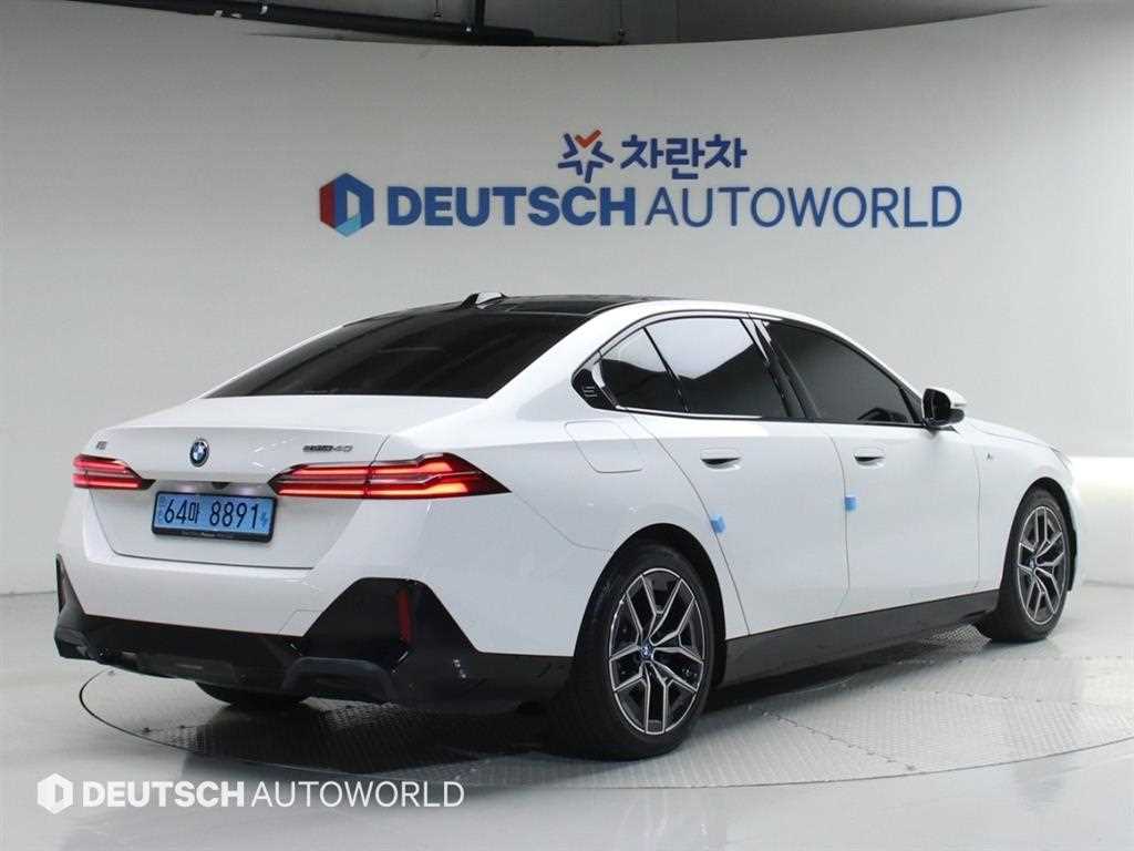 BMW i5 - Vista 3
