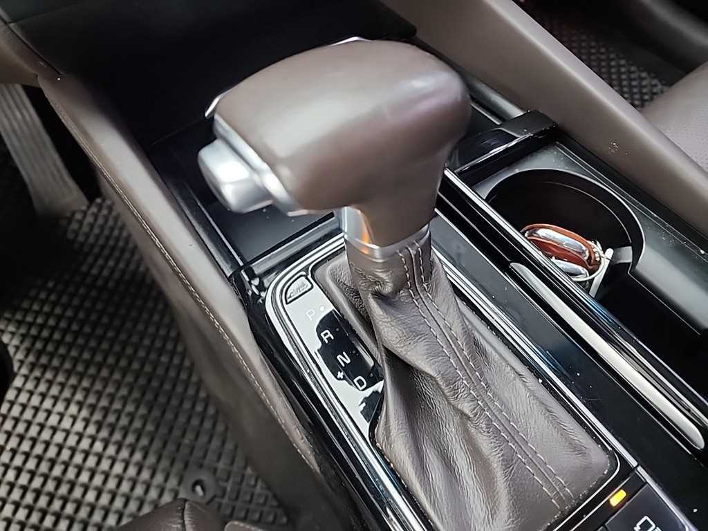 KIA K7 - Vista 8