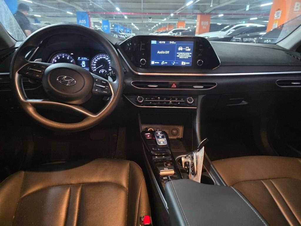 HYUNDAI Sonata - Vista 5