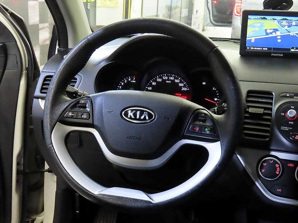 KIA Morning - Vista 8