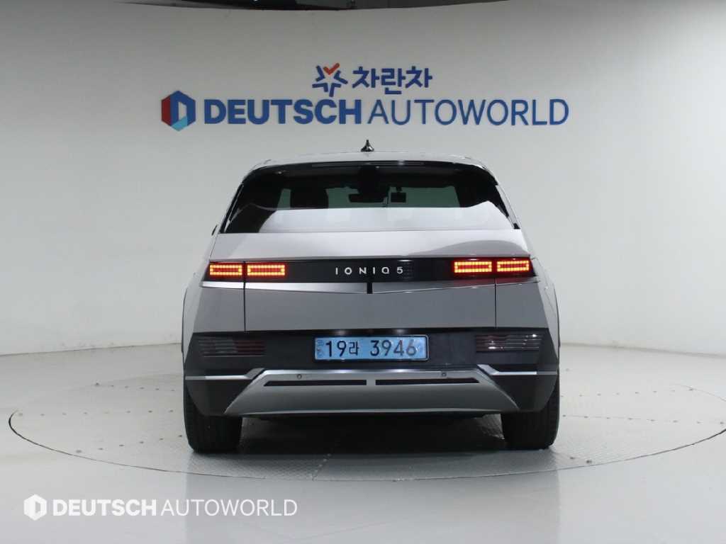 HYUNDAI Ioniq 5 - Vista 4