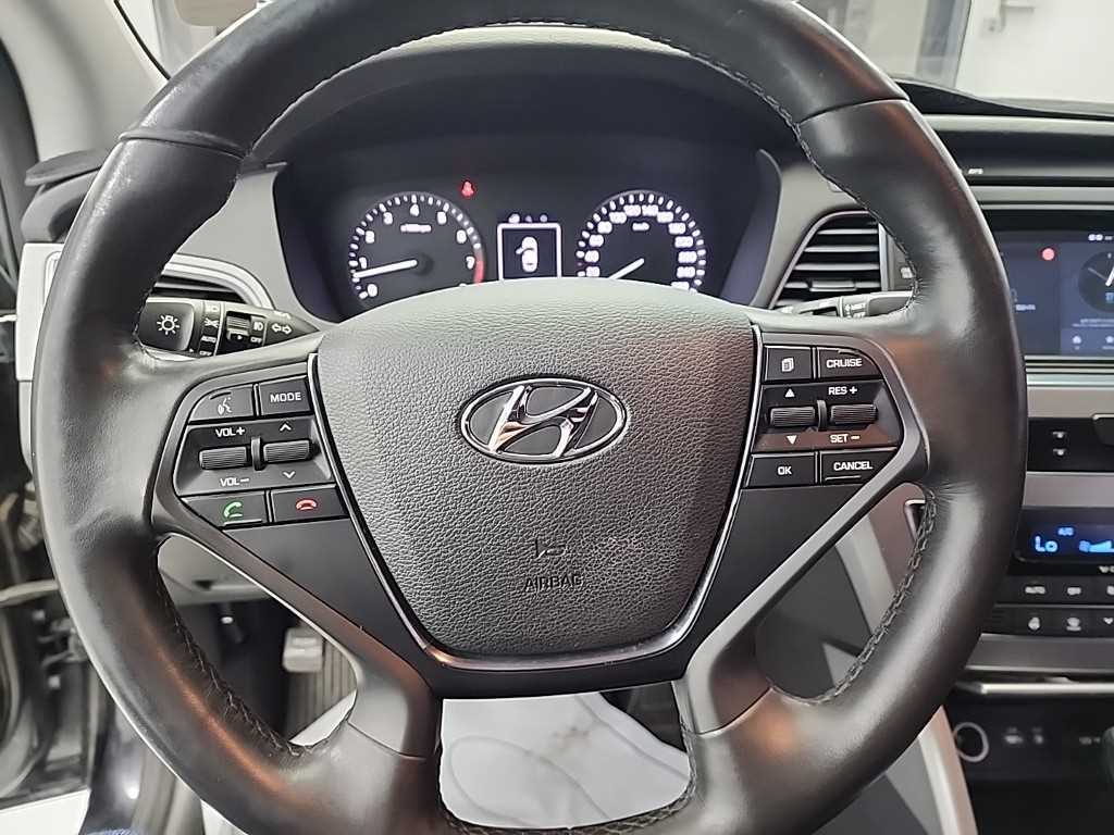 HYUNDAI Sonata - Vista 9