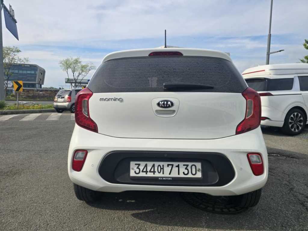 KIA Morning - Vista 4