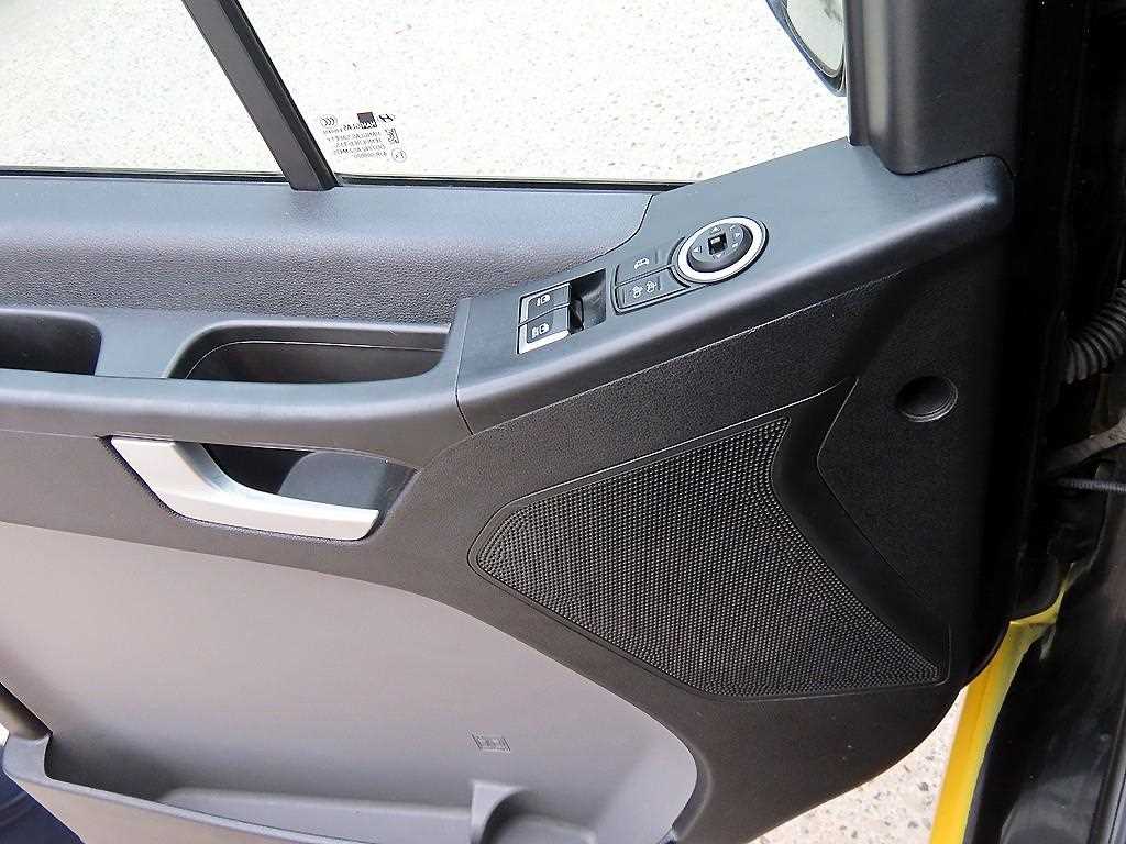 HYUNDAI Solati - Vista 12
