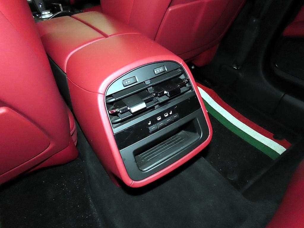 Maserati Quattroforte 2020 Blanco - Importación desde Corea - HF Imports Iquique - Foto 15