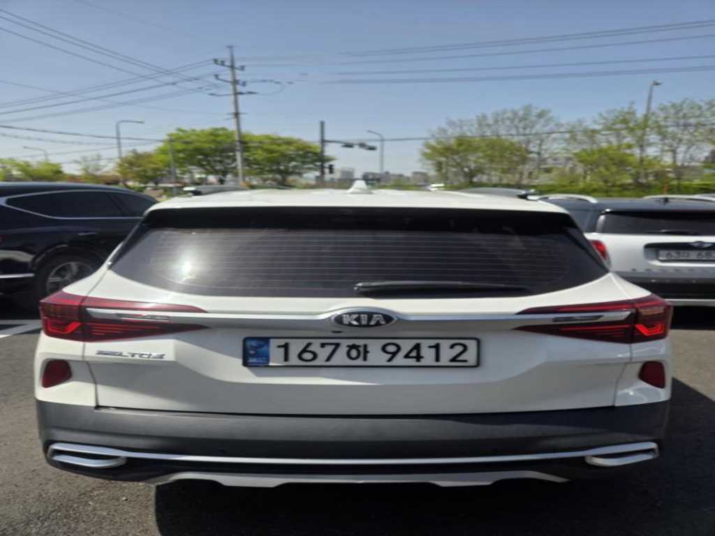 KIA Seltos - Vista 3