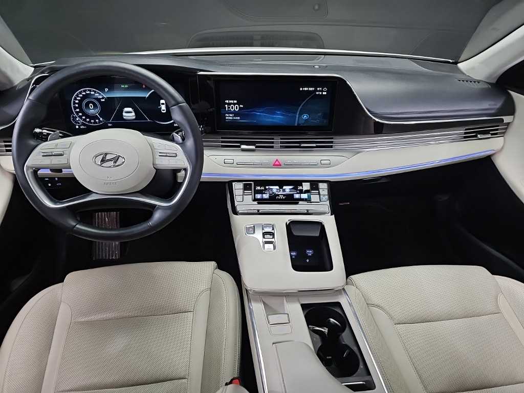 HYUNDAI Grandeur - Vista 7