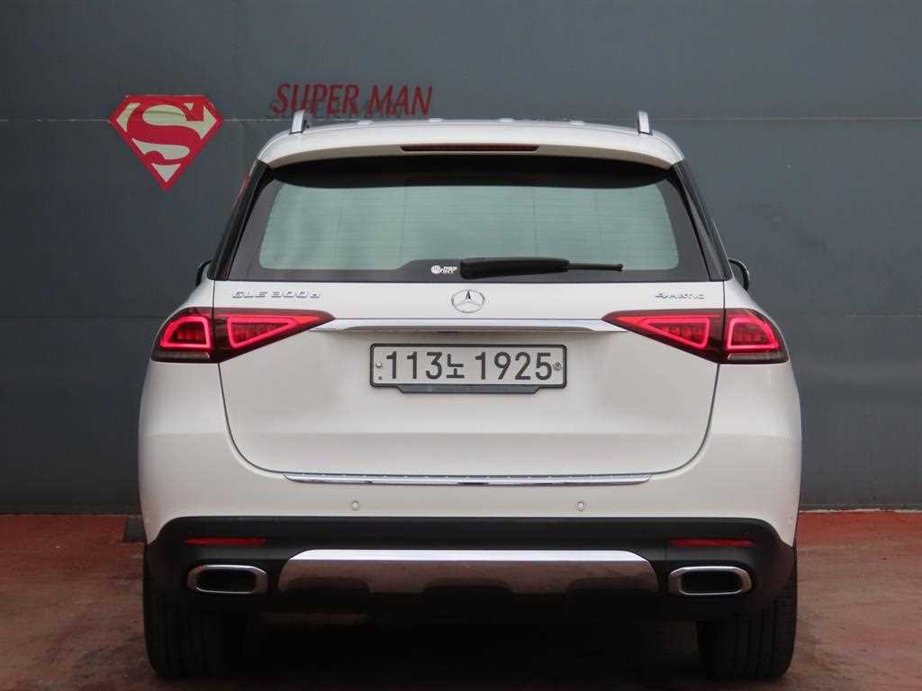 Mercedes Benz GLE Class - Vista 4