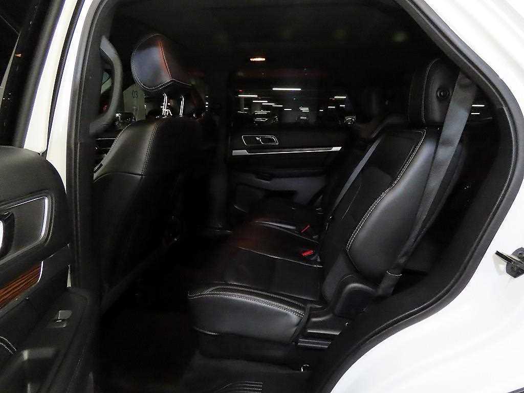 Ford Explorer - Vista 7