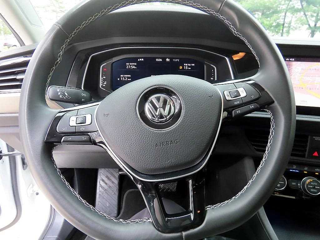 Volkswagen Jetta - Vista 8
